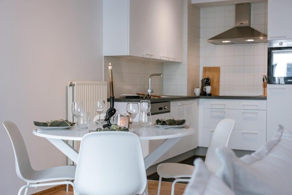 Stylish Apartment With Terrace And Balcony Antwerpen Bagian luar foto